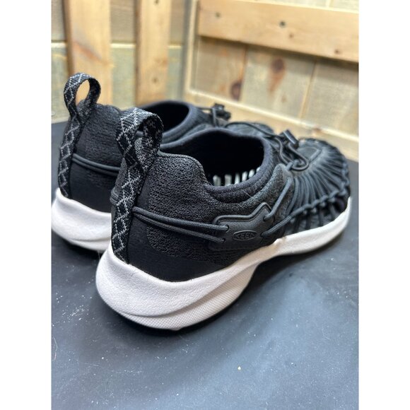 Keen Womens UNEEK Black Sneaker Sandal Size 8 With Eco Anti-Odor Footbed - Picture 5 of 10